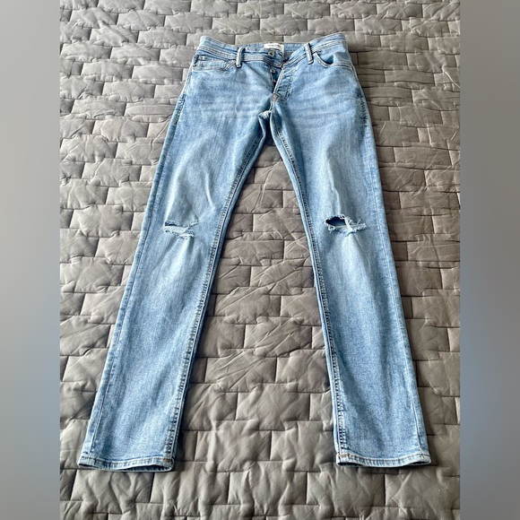 Jack and Jones men’s distressed jeans W29 x L32 - Picture 1 of 9